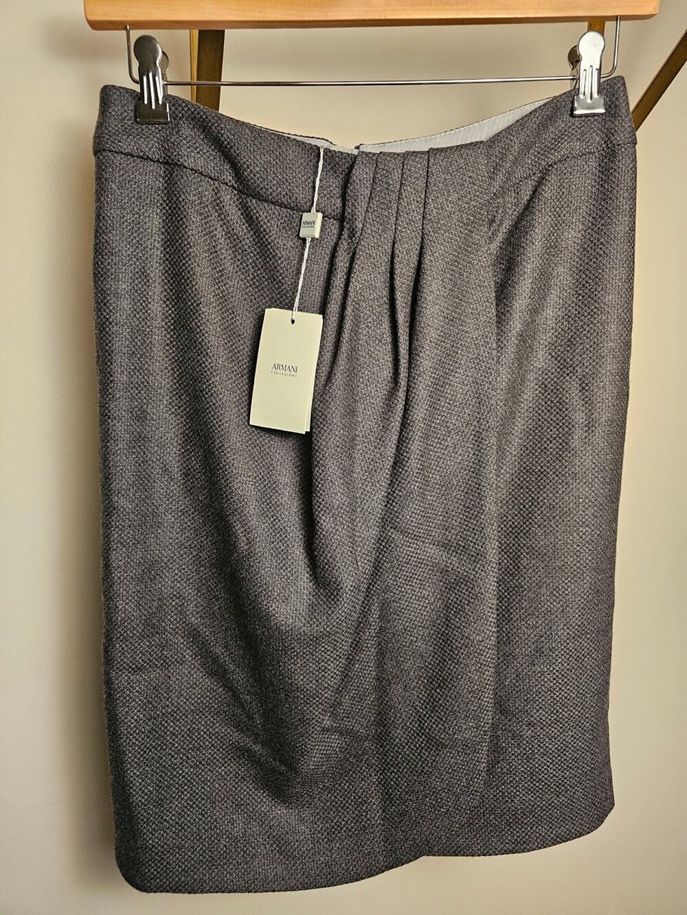 NWT Virgin Wool Armani Collezioni Women's Gray Pleated Wrap Skirt